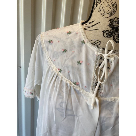 1970s Button-front Sheer Robe - Picture 7 of 10